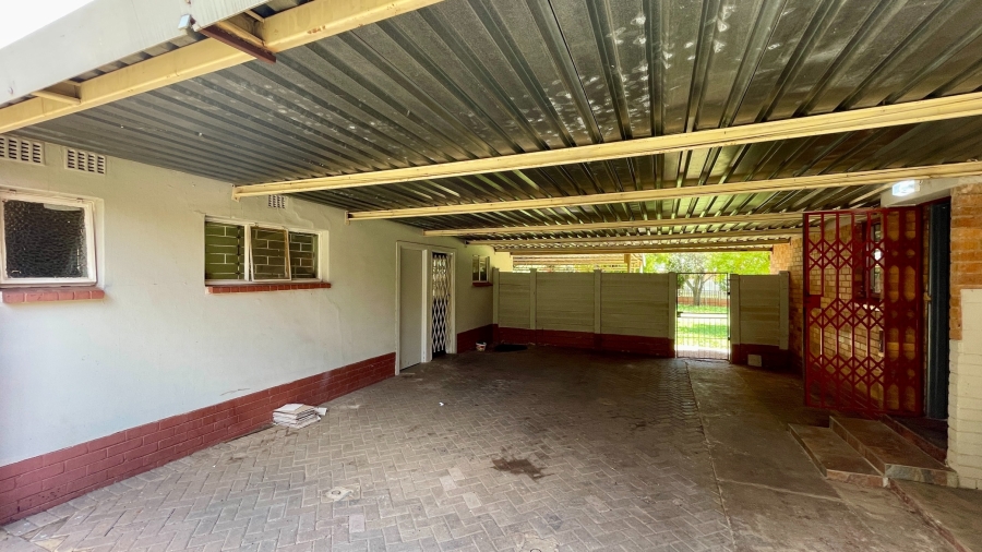 3 Bedroom Property for Sale in Stilfontein Ext 4 North West